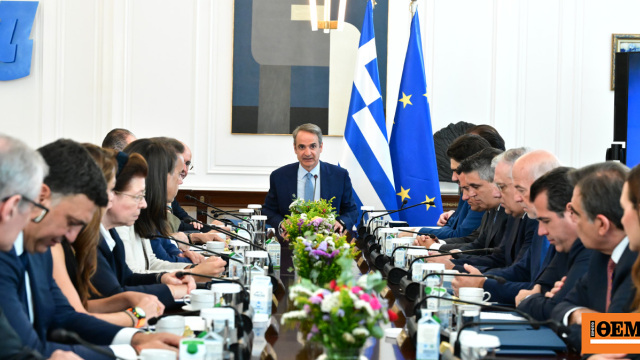 Μητσοτάκης: Αναμένεται περαιτέρω πτώση στην τιμή της βενζίνης στην αντλία, σε εξέλιξη το υπουργικό
