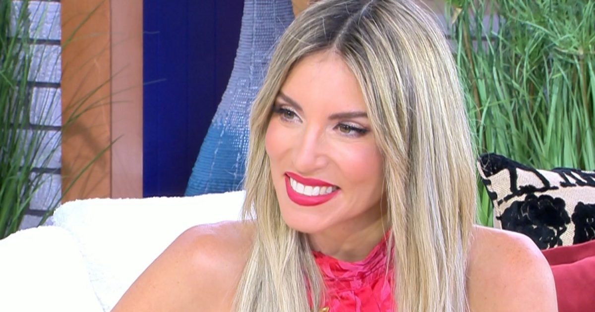 Αθηνά Οικονομάκου: «Για πρώτη φορά κατάλαβα και ένιωσα το μυστήριο του γάμου» – «Ήταν μοναδική εμπειρία και χάρηκα που έμεινε σε κλειστό κύκλο»