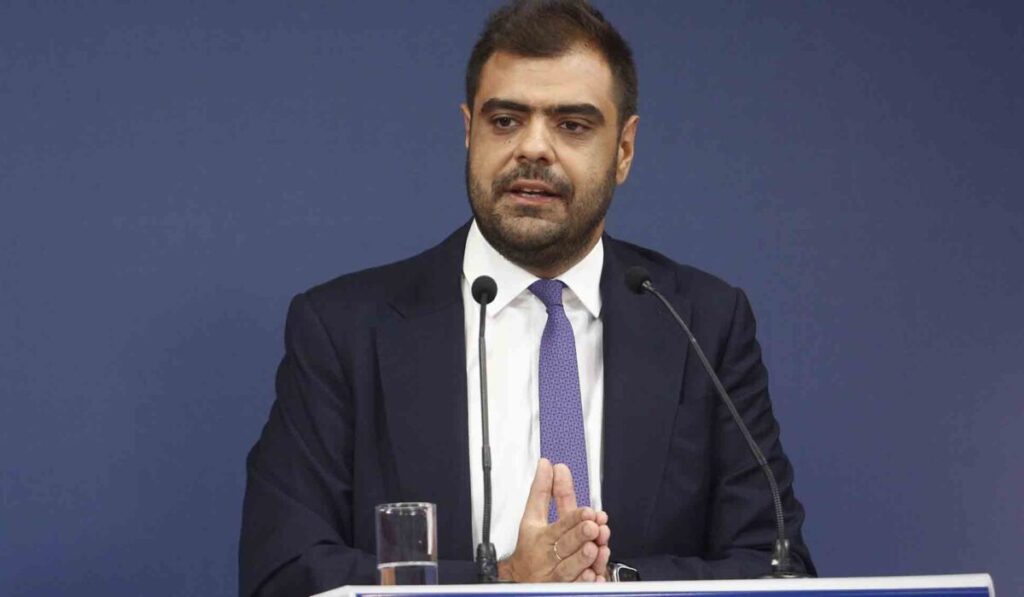 Με το βλέμμα στο 2015 η κυβέρνηση απαντά στις νέες προτάσεις Τσίπρα