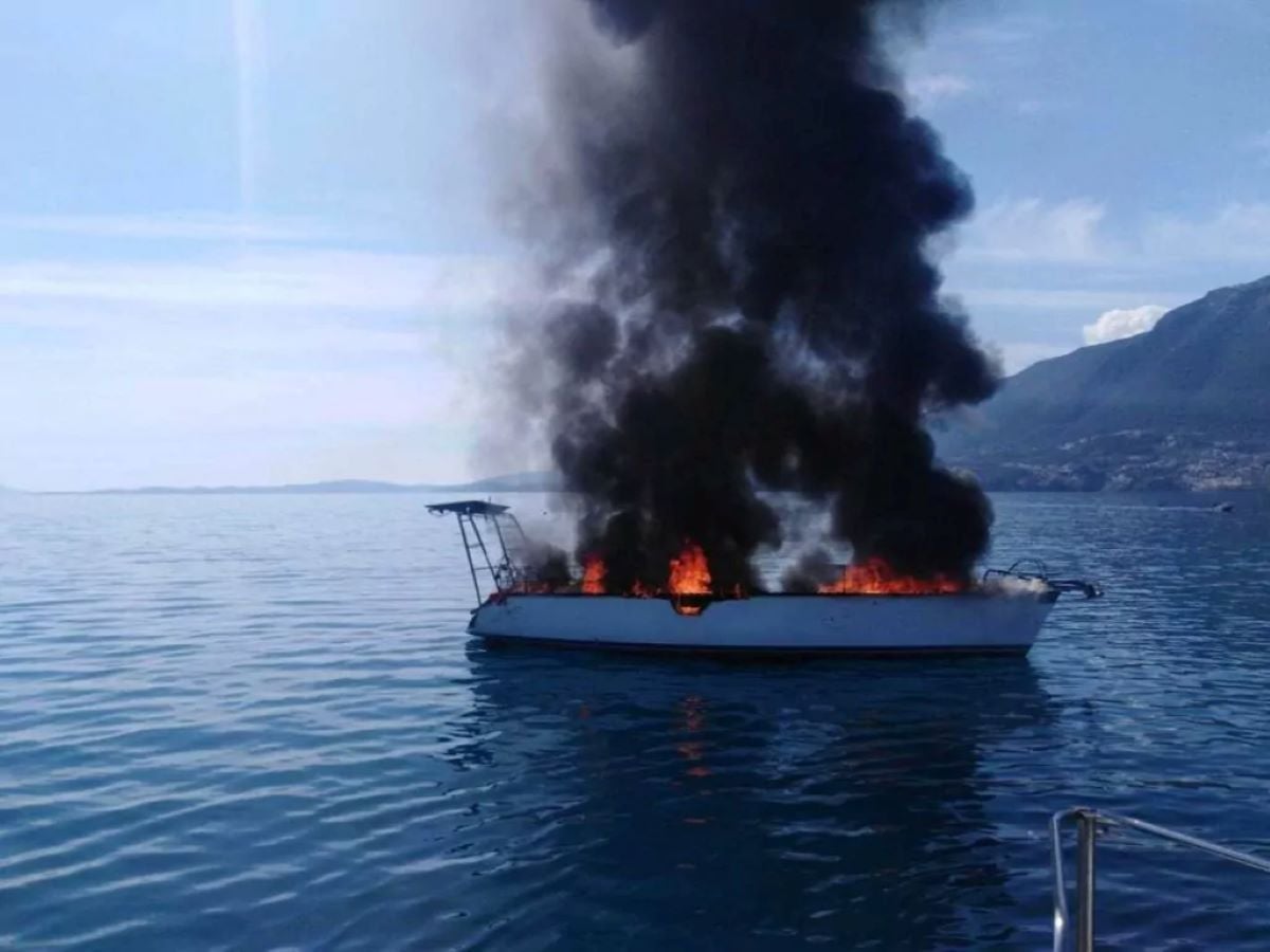 Αναστάτωση στη Μύκονο έπειτα από φωτιά σε ιστιοφόρο – Σώοι και οι 8 Πολωνοί επιβαίνοντες