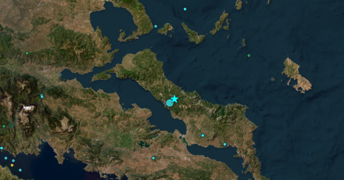 Εύβοια: «Ένας ισχυρότερος σεισμός μπορεί πολύ εύκολα να συμβεί», προειδοποιεί ο σεισμολόγος Κώστας Παπαζάχος