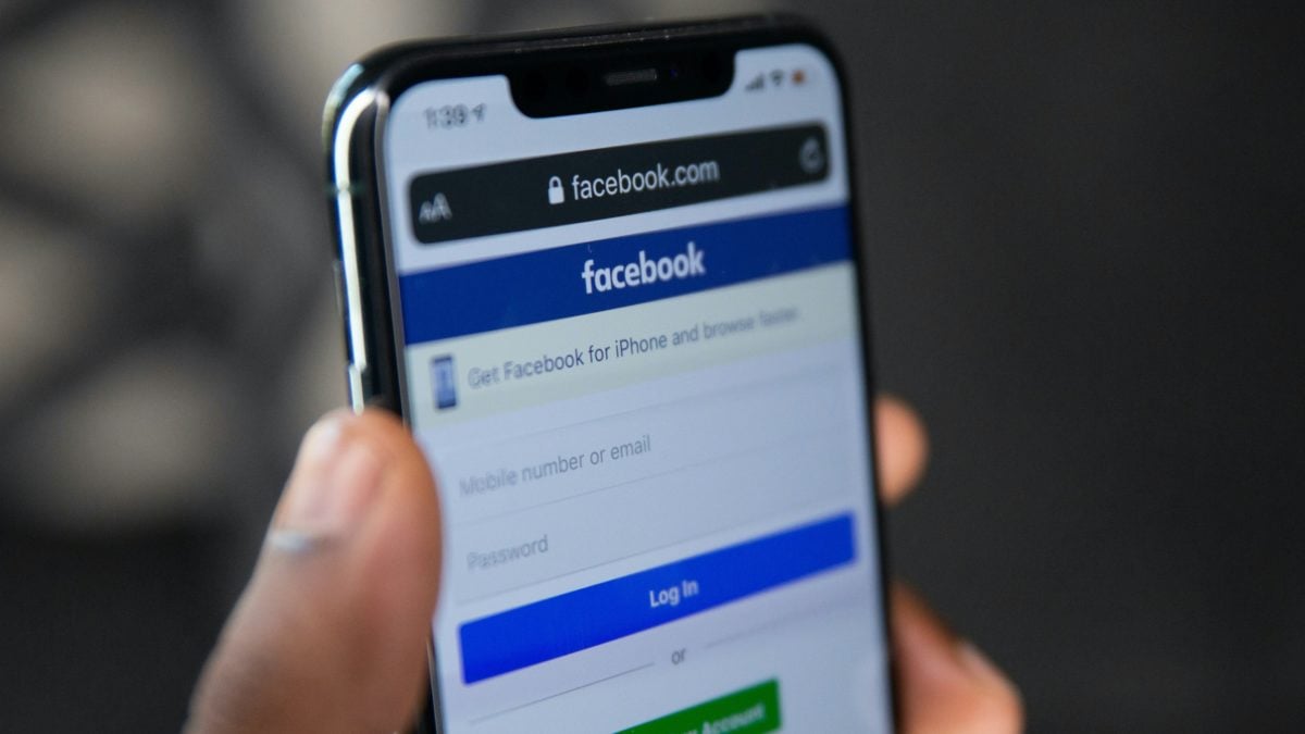 «Έπεσαν» τα μέσα κοινωνικής δικτύωσης της Meta – Προβλήματα σε Facebook, Messenger και Instagram