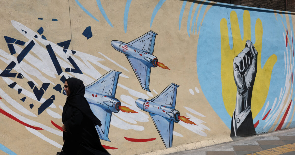 Το Ιράν ζητά αποδέσμευση μέρους των παγωμένων περιουσιακών στοιχείων για να καταλήξει σε συμφωνία με τις ΗΠΑ