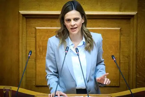 Γιατί είδε θετικά η Αμαλίας την παραίτηση της Έφης