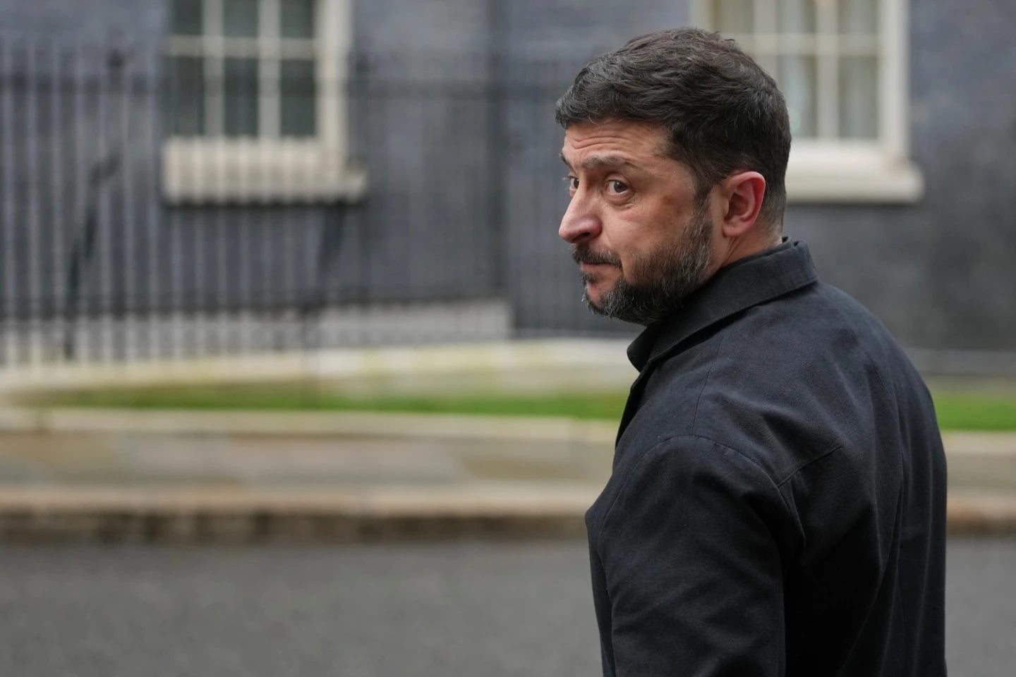 Ζελένσκι: Η ΕΕ «χαιρετίζει» την επιστολή για απευθείας συνομιλίες με τη Ρωσία – «Είναι η στιγμή» να επαναληφθούν, δήλωσε ο Μακρόν