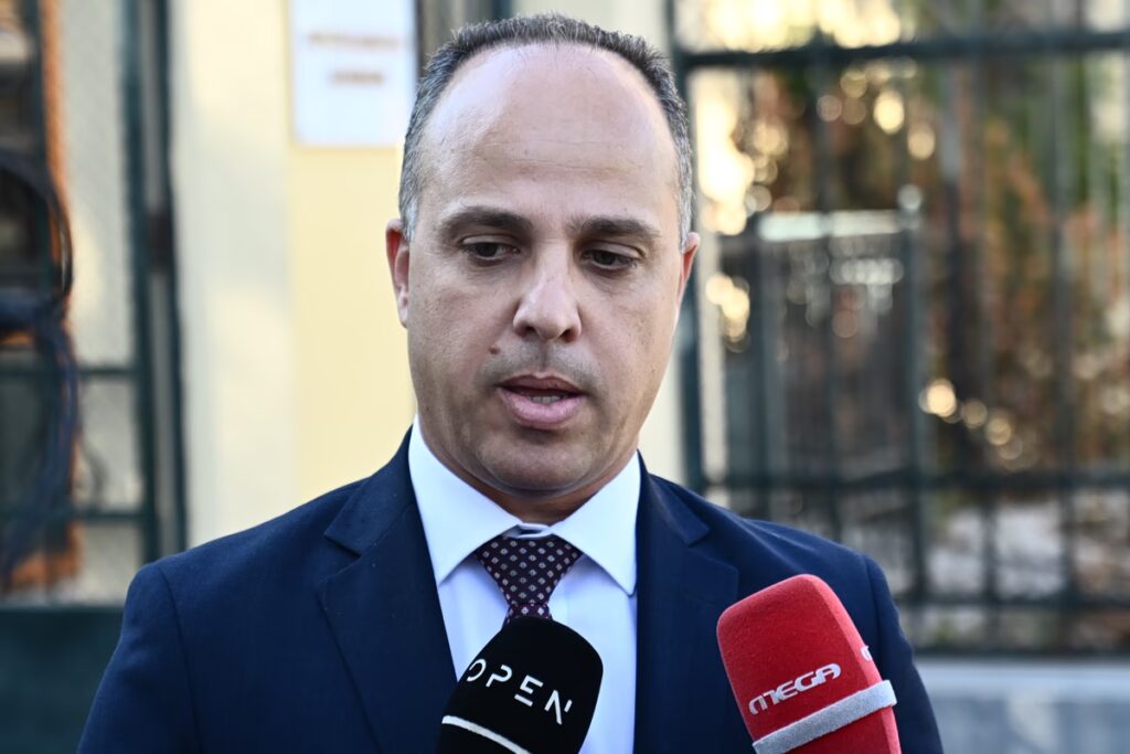 Predator: Η ώρα των αποζημιώσεων – Αγωγές 7,6 εκατ. ευρώ κατά Intellexa και 13 προσώπων