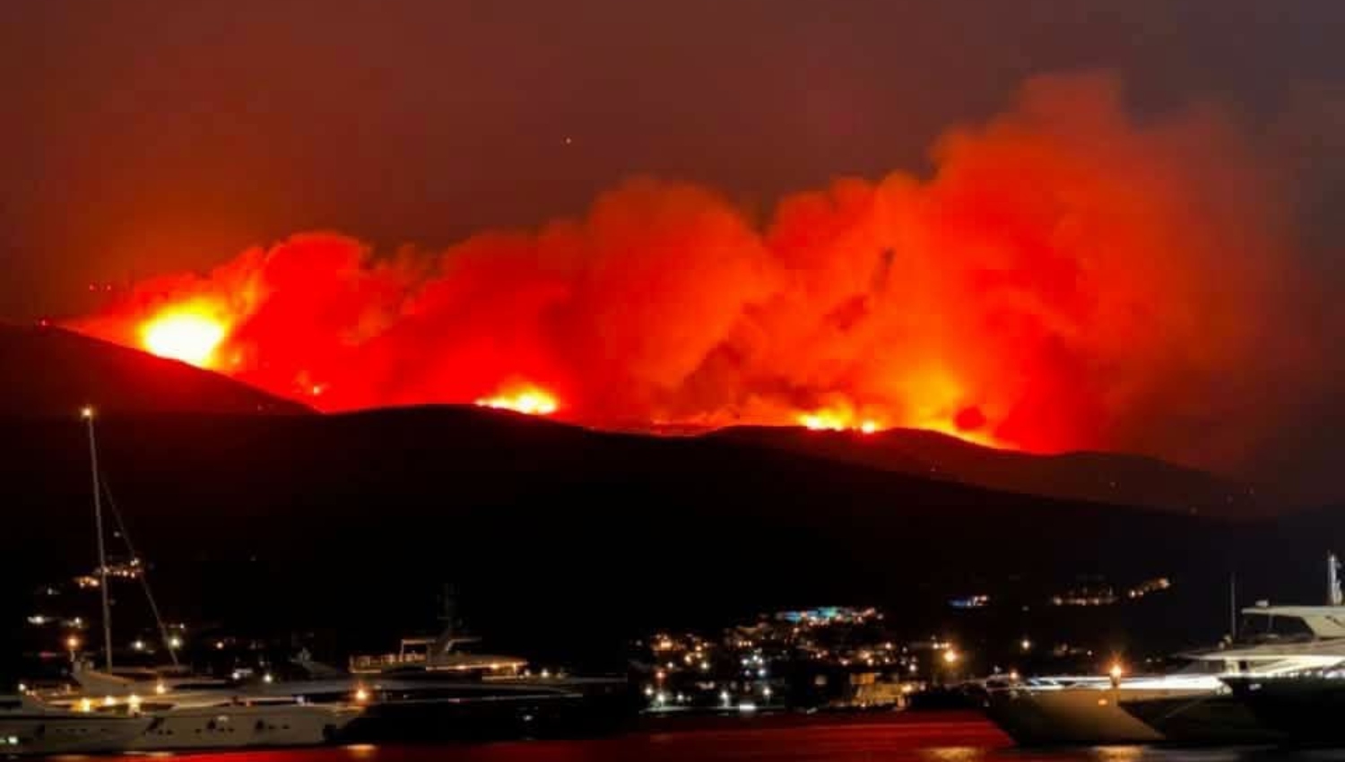 &Phi;&omega;&tau;&iota;ά &sigma;&tau;&eta;&nu; &Pi;ά&rho;&omicron;: &Nu;ύ&chi;&tau;&alpha; &kappa;ό&lambda;&alpha;&sigma;&eta; &alpha;&pi;ό &tau;&iota;&sigmaf; &alpha;&nu;&alpha;&zeta;&omega;&pi;&upsilon;&rho;ώ&sigma;&epsilon;&iota;&sigmaf; &kappa;&omicron;&nu;&tau;ά &sigma;&epsilon; &sigma;&pi;ί&tau;&iota;&alpha; – &Nu;έ&alpha; &mu;&eta;&nu;ύ&mu;&alpha;&tau;&alpha; &tau;&omicron;&upsilon; 112 &gamma;&iota;&alpha; &epsilon;&kappa;&kappa;έ&nu;&omega;&sigma;&eta; 5 &pi;&epsilon;&rho;&iota;&omicron;&chi;ώ&nu;