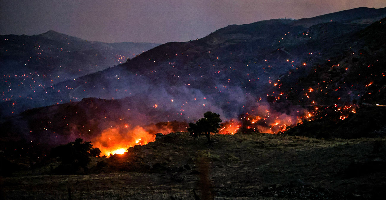 &Nu;&epsilon;&kappa;&rho;&omicron;ί &tau;&rho;&epsilon;&iota;&sigmaf; &pi;&upsilon;&rho;&omicron;&sigma;&beta;έ&sigma;&tau;&epsilon;&sigmaf; &alpha;&pi;ό &tau;&iota;&sigmaf; &phi;&omega;&tau;&iota;έ&sigmaf; &sigma;&epsilon; &Kappa;&rho;ή&tau;&eta; &kappa;&alpha;&iota; &Pi;&epsilon;&lambda;&omicron;&pi;ό&nu;&nu;&eta;&sigma;&omicron; – &Alpha;&nu;&epsilon;&xi;έ&lambda;&epsilon;&gamma;&kappa;&tau;&omicron; &tau;&omicron; &mu;έ&tau;&omega;&pi;&omicron; &sigma;&tau;&omicron; &nu;ό&tau;&iota;&omicron; &Rho;έ&theta;&upsilon;&mu;&nu;&omicron;, &kappa;&rho;ί&sigma;&iota;&mu;&eta; &kappa;&alpha;&tau;ά&sigma;&tau;&alpha;&sigma;&eta; &sigma;&tau;&eta; &Sigma;&eta;&tau;&epsilon;ί&alpha;