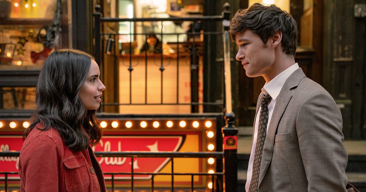 10 ρομαντικές κομεντί στο Netflix που θα σε κάνουν να πιστέψεις ξανά στον έρωτα