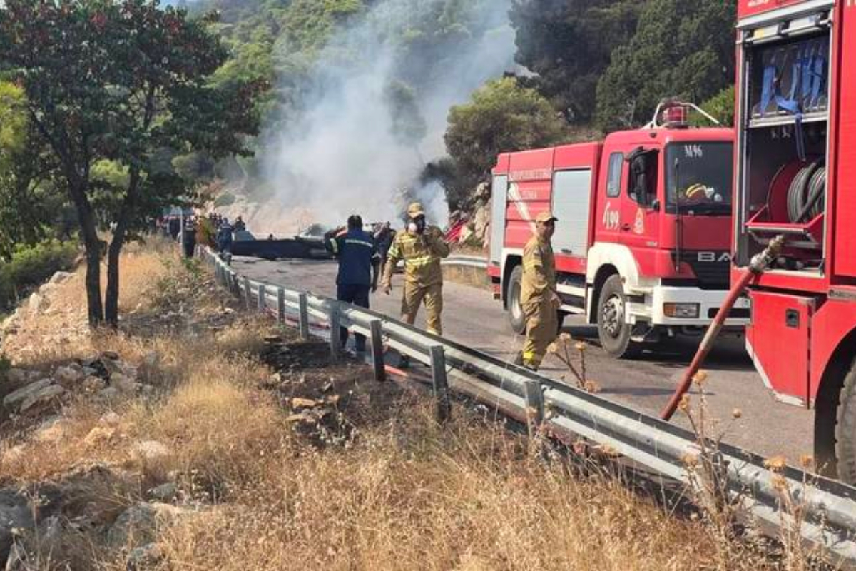 &Tau;&rho;&alpha;&gamma;&omega;&delta;ί&alpha; &sigma;&tau;&eta;&nu; &phi;&omega;&tau;&iota;ά &sigma;&tau;&eta;&nu; &Psi;ά&theta;&alpha;: &Omicron;&iota; &pi;&rho;ώ&tau;&epsilon;&sigmaf; &epsilon;&iota;&kappa;ό&nu;&epsilon;&sigmaf; &mu;&epsilon;&tau;ά &tau;&eta; &sigma;ύ&gamma;&kappa;&rho;&omicron;&upsilon;&sigma;&eta; &tau;&omega;&nu; &pi;&upsilon;&rho;&omicron;&sigma;&beta;&epsilon;&sigma;&tau;&iota;&kappa;ώ&nu; &epsilon;&lambda;&iota;&kappa;&omicron;&pi;&tau;έ&rho;&omega;&nu; – &Tau;&omicron; &sigma;&eta;&mu;&epsilon;ί&omicron; &tau;&eta;&sigmaf; &sigma;&upsilon;&nu;&tau;&rho;&iota;&beta;ή&sigmaf;
